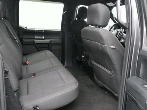 Used 2019 Ford F150 XLT w/ Equipment Group 302A Luxury AWD/4WD image 11