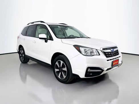 Used 2017 Subaru Forester 2.5i Premium image 1