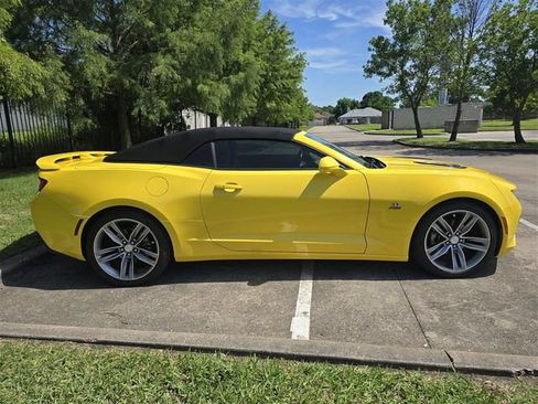 Used 2018 Chevrolet Camaro LT w/ RS Package RWD image 7