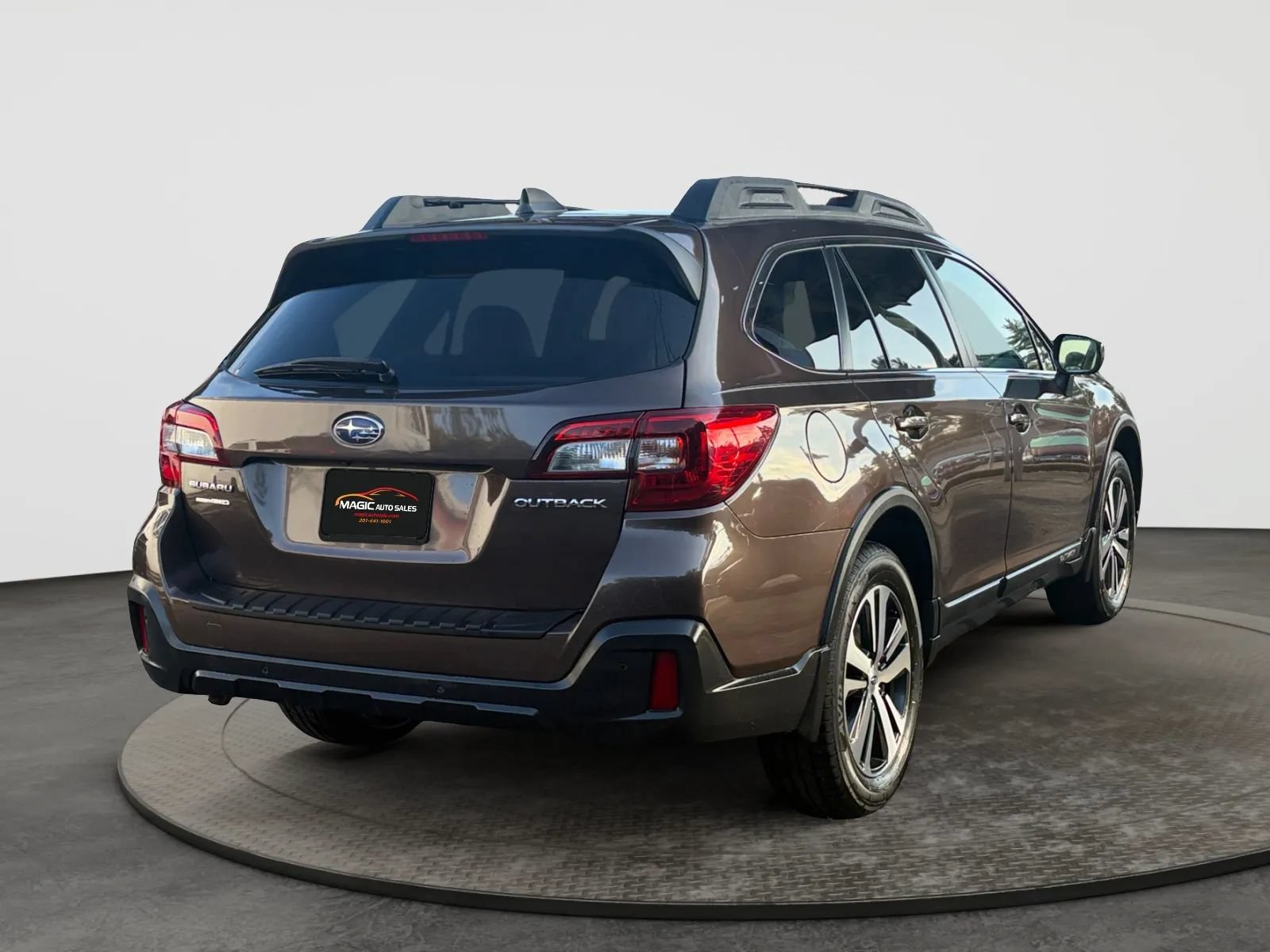 Used 2019 Subaru Outback 2.5i Limited w/ Protection Package #1 AWD/4WD image 10