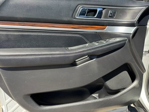 Used 2016 Ford Explorer Limited AWD/4WD image 11