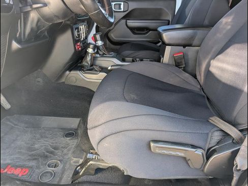 Used 2023 Jeep Gladiator Mojave w/ Trailer Tow Package image 12