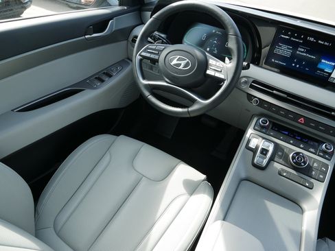Used 2025 Hyundai Palisade SEL AWD/4WD image 9