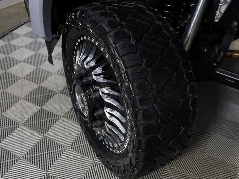 Used 2025 Ford F450 Platinum w/ FX4 Off-Road Package image 49