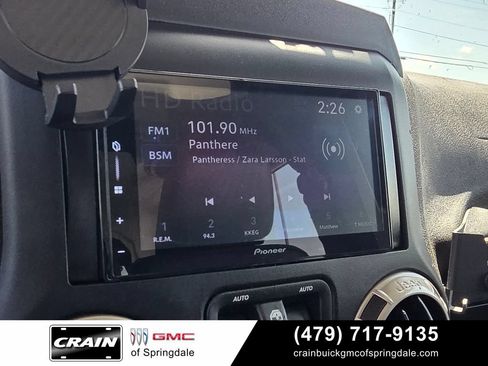 Used 2016 Jeep Wrangler Sahara AWD/4WD image 16