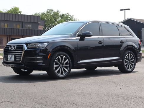 Used 2017 Audi Q7 3.0T Premium Plus w/ Premium Plus Package AWD/4WD image 11