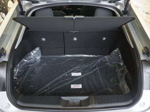 New 2026 Toyota Prius LE image 17