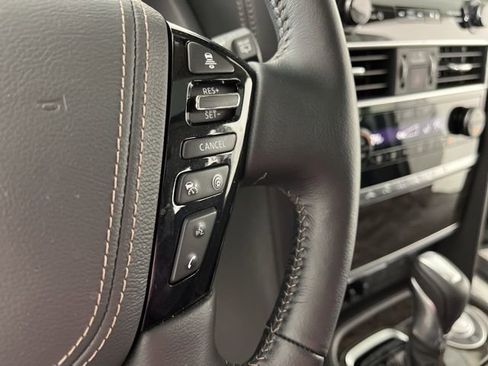 Used 2024 Nissan Armada Platinum w/ Captain's Chairs Package image 21