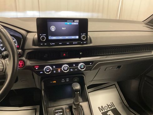 Used 2024 Honda CR-V Sport image 21