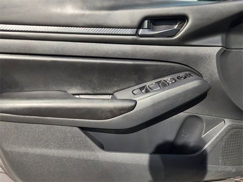 Used 2024 Nissan Altima 2.5 S image 22