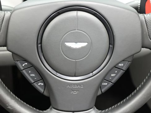 Used 2016 Aston Martin V8 Vantage GT RWD image 28