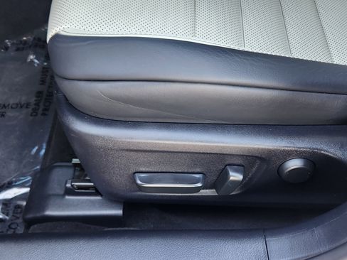 Used 2024 Lexus IS 350 F Sport w/ Navigation Package image 21