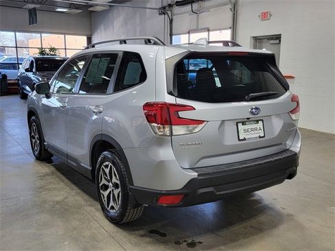 Certified 2023 Subaru Forester Premium image 8