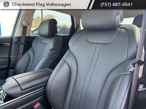 Used 2025 Genesis GV80 2.5T Standard image 20