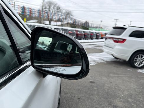 Used 2019 Hyundai Santa Fe SEL image 6