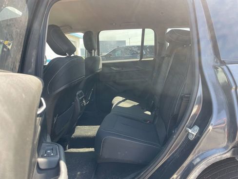 Used 2023 Jeep Grand Cherokee Laredo w/ Luxury Tech Group I AWD/4WD image 12