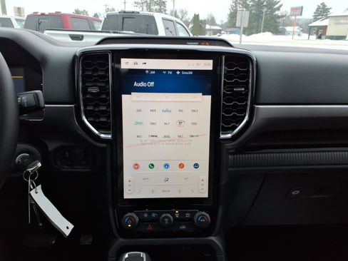 New 2025 Ford Ranger XLT w/ Equipment Group 301A High image 9