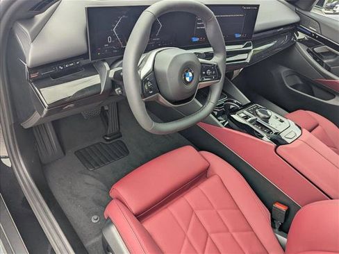 New 2026 BMW 530i RWD image 3