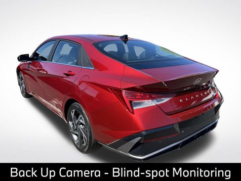 Used 2024 Hyundai Elantra Limited FWD image 9