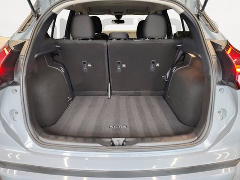 Used 2023 Nissan Kicks SV image 14