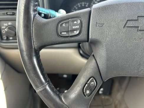 Used 2005 Chevrolet Tahoe Z71 w/ Preferred Equipment Group AWD/4WD image 30