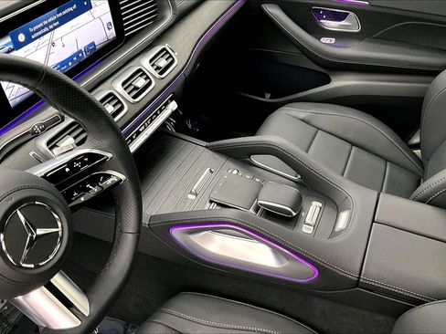 Used 2026 Mercedes-Benz GLS 450 4MATIC image 15