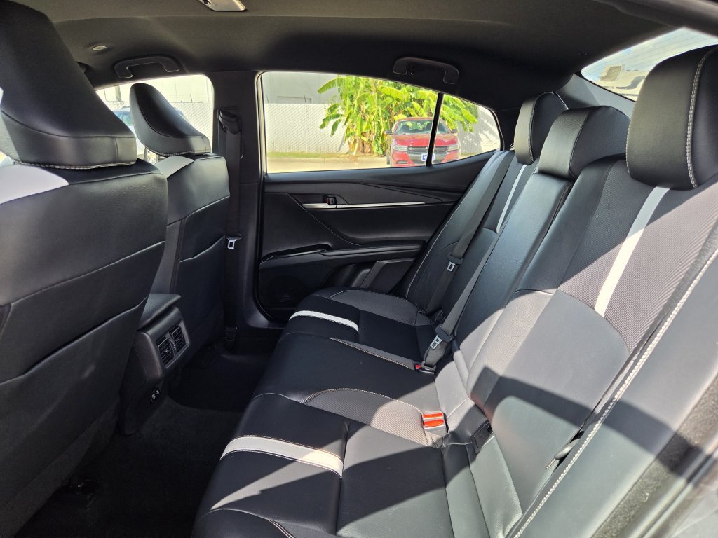 Used 2025 Toyota Camry SE w/ Convenience Package FWD image 29