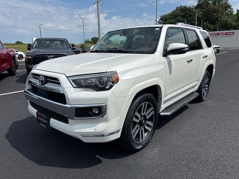 Used 2022 Toyota 4Runner Limited AWD/4WD image 5