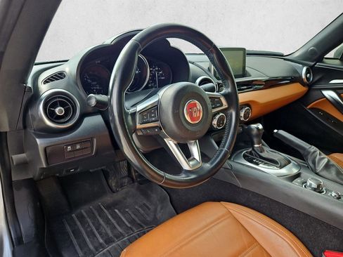 Used 2017 FIAT 124 Spider Lusso RWD image 10