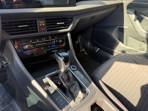 Certified 2025 Volkswagen Jetta S FWD image 13