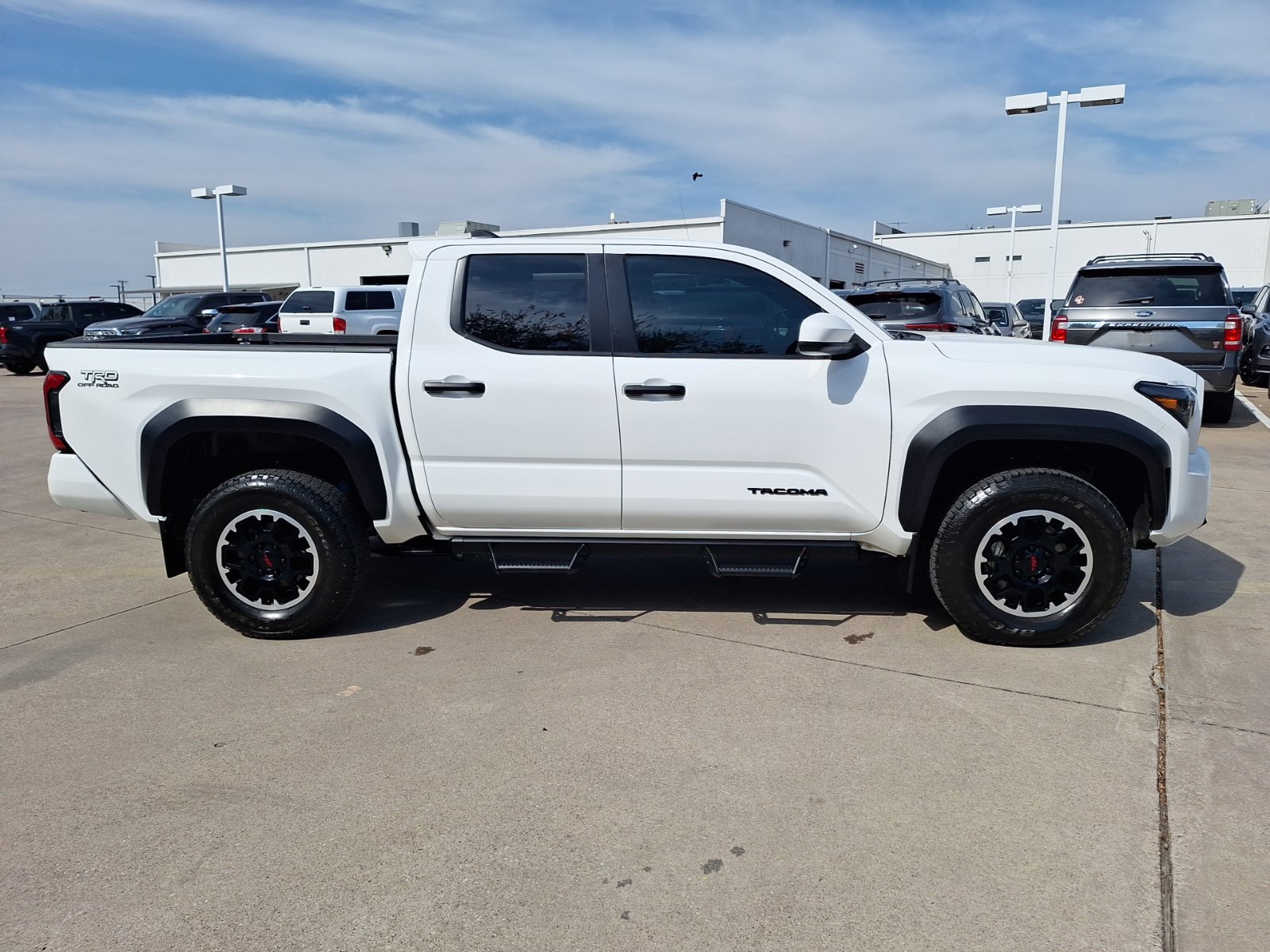 Used 2024 Toyota Tacoma TRD Off-Road AWD/4WD image 7