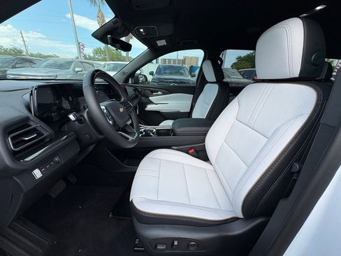 New 2026 Chevrolet Traverse High Country AWD/4WD image 13