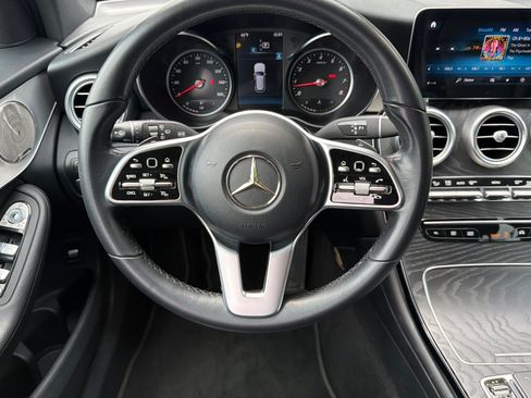 Used 2021 Mercedes-Benz GLC 300 4MATIC image 18