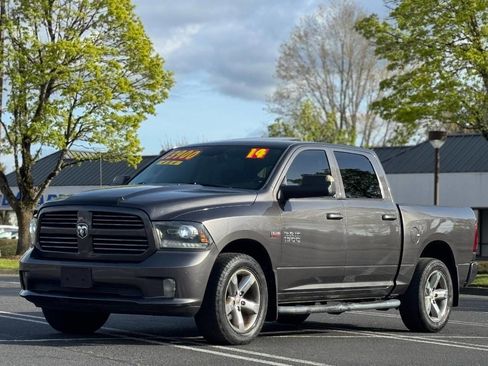 Used 2014 RAM 1500 Sport w/ Sport Premium Group image 13