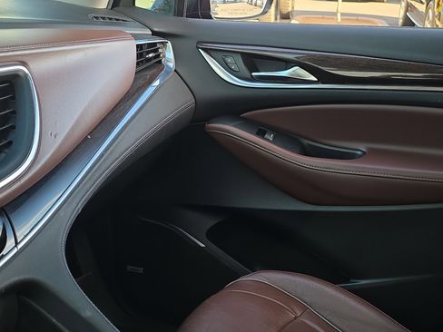 Used 2021 Buick Enclave Avenir w/ Avenir Technology Package image 25