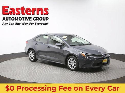 Used 2023 Toyota Corolla LE w/ Carpet Mat Package (TMS) FWD image 48