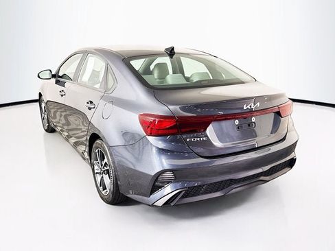 Used 2023 Kia Forte LXS FWD image 7