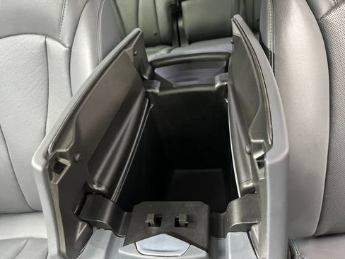 Used 2020 Buick Envision Essence FWD image 27