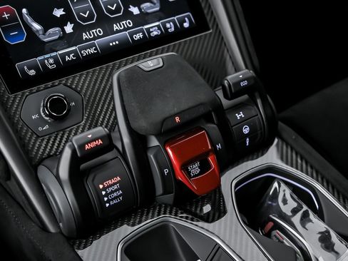 Used 2023 Lamborghini Urus Performante image 48