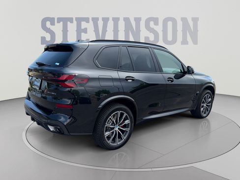 Used 2025 BMW X5 xDrive50e w/ M Sport Package AWD/4WD image 5