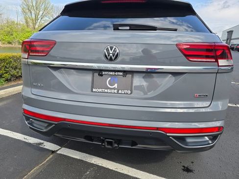 Used 2022 Volkswagen Atlas Cross Sport SE w/ Panoramic Sunroof Package AWD/4WD image 7