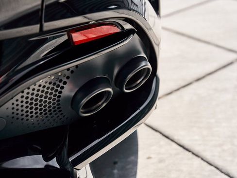 Used 2025 Aston Martin DBX 707 image 13