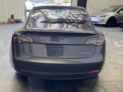 Used 2022 Tesla Model 3 Long Range AWD/4WD image 3