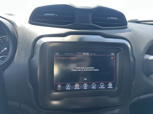 Used 2021 Jeep Renegade Sport w/ Sport Appearance Group AWD/4WD image 18