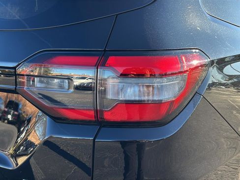 Used 2023 Honda Pilot Touring image 12