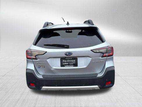 Used 2023 Subaru Outback Limited AWD/4WD image 9