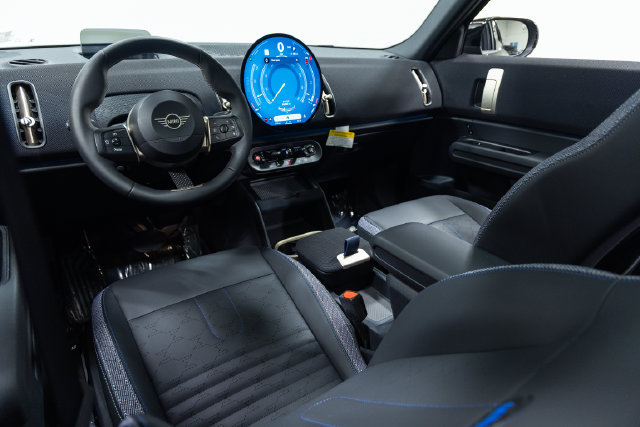 Certified 2027 MINI Cooper Countryman S AWD/4WD image 17