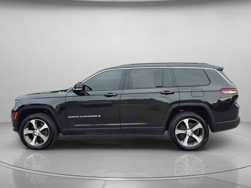 Used 2024 Jeep Grand Cherokee L Limited image 16