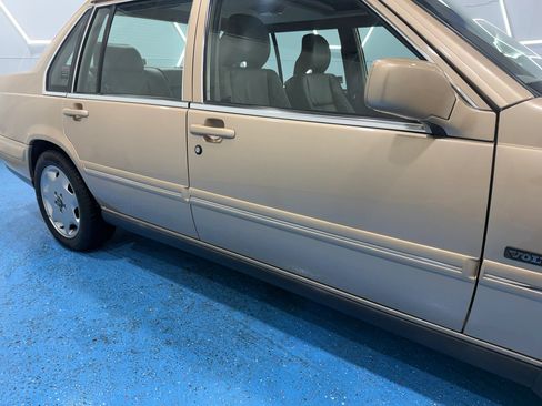 Used 1996 Volvo 960 Sedan RWD image 32