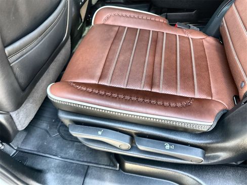 Used 2024 GMC Yukon Denali Ultimate image 17